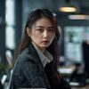 林晚棠，艳母的荒唐赌约资深内容编辑，年轻女性，专注认真，办公室环境